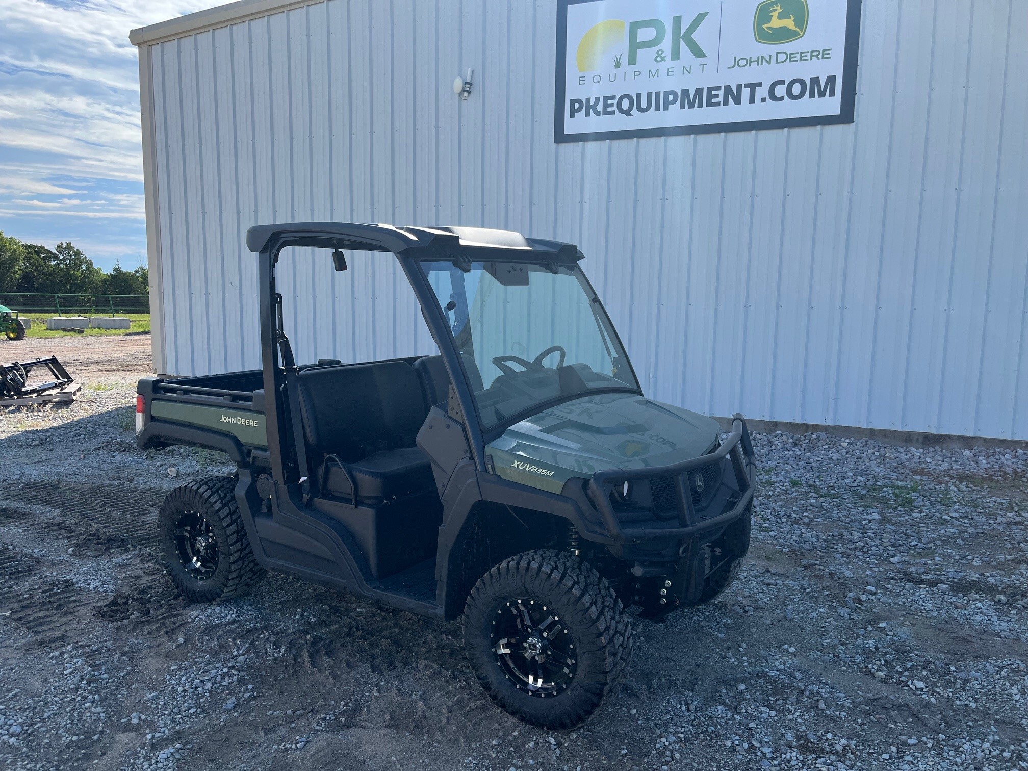 2024 John Deere XUV 835M Image 1