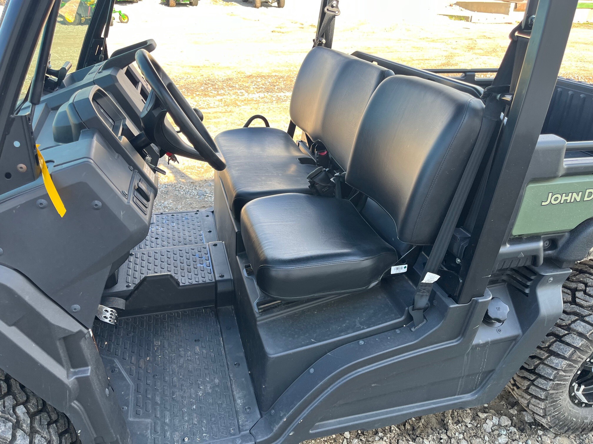 2024 John Deere XUV 835M Image 9