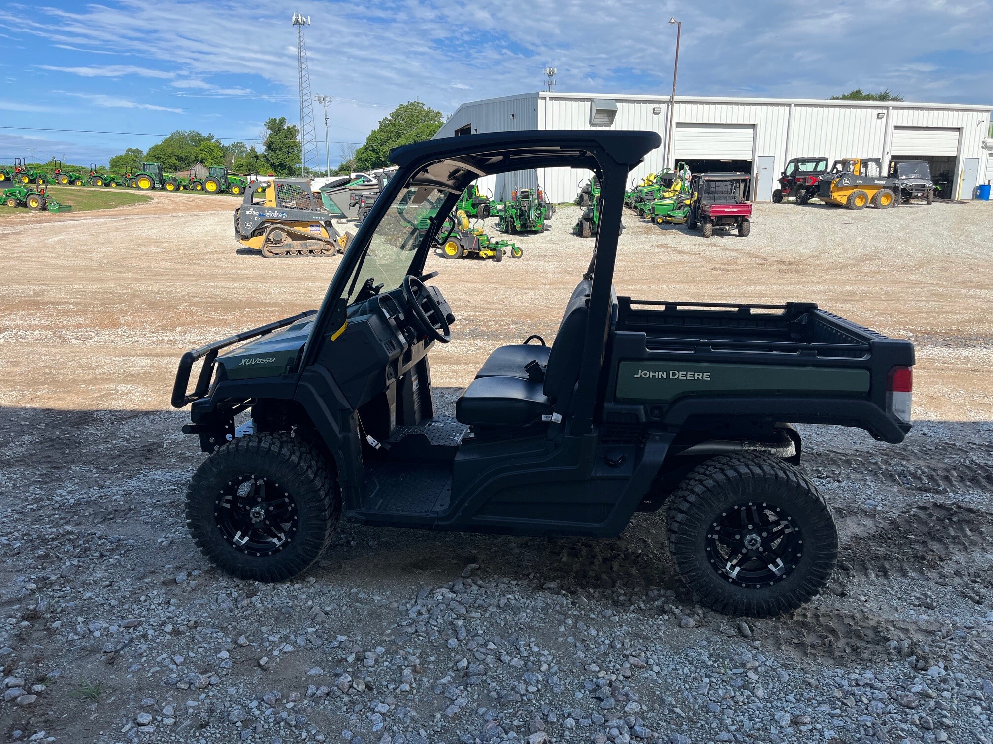 2024 John Deere XUV 835M Image 6
