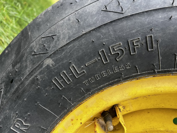 2012 John Deere 2310 - Photo9