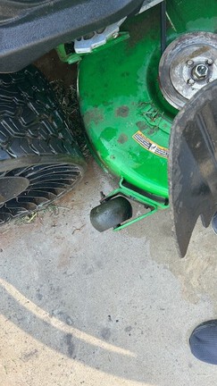 Photo of 2023 John Deere Z960M