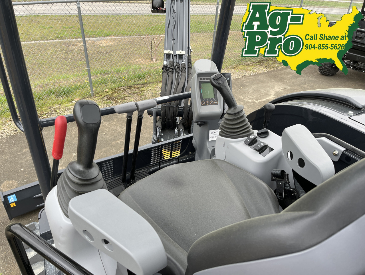 2025 John Deere 50 P Image 6