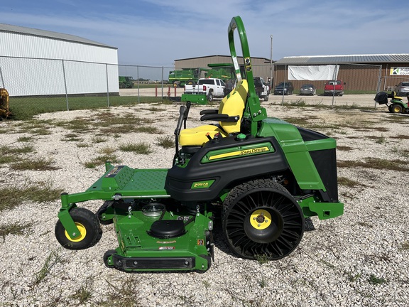 2025 John Deere Z997R - Photo8