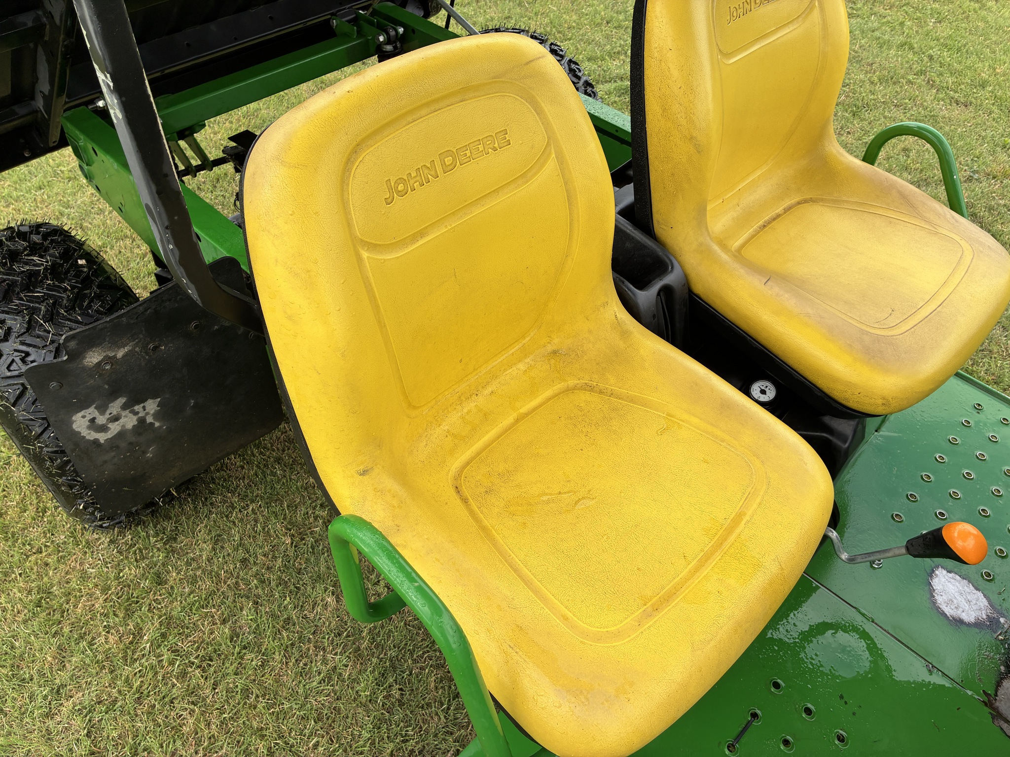 2020 John Deere TX 4X2 Image 14