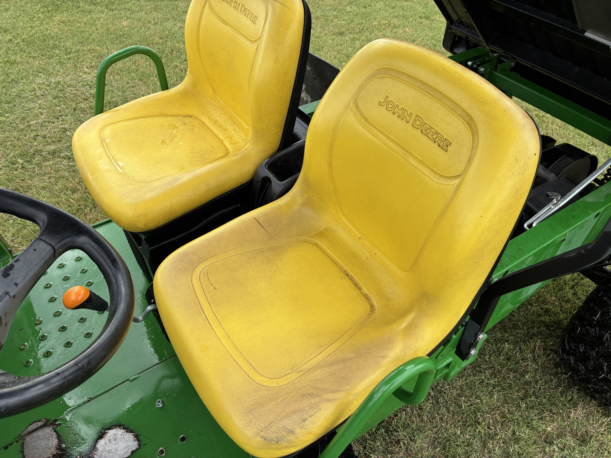 2020 John Deere TX 4X2 Image 13