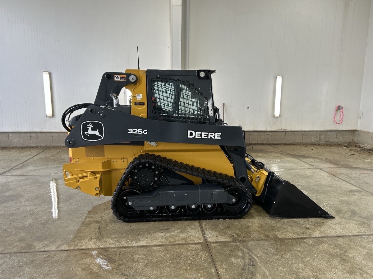 2025 John Deere 325G Image 2