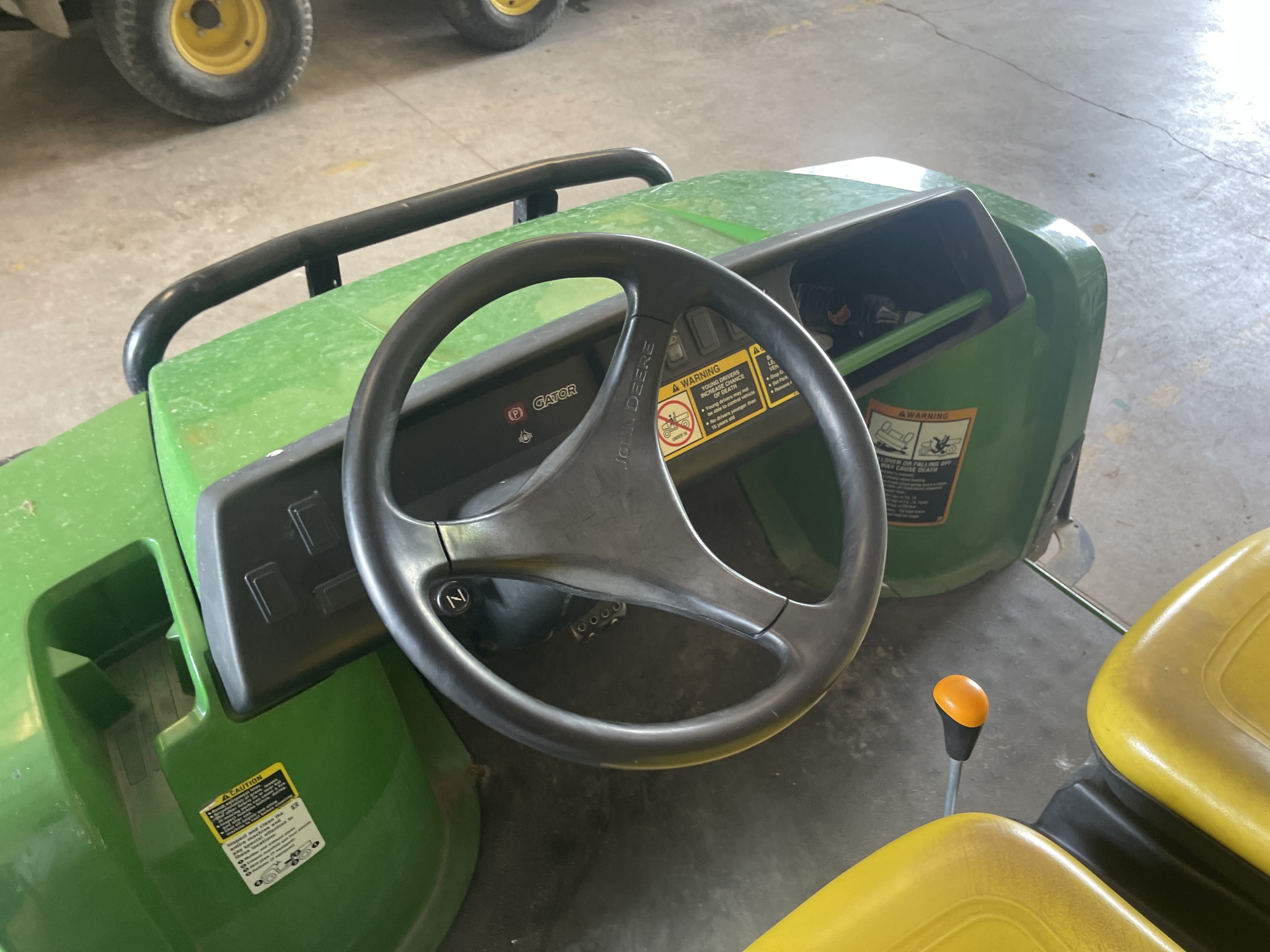 2021 John Deere Tx Turf Image 13