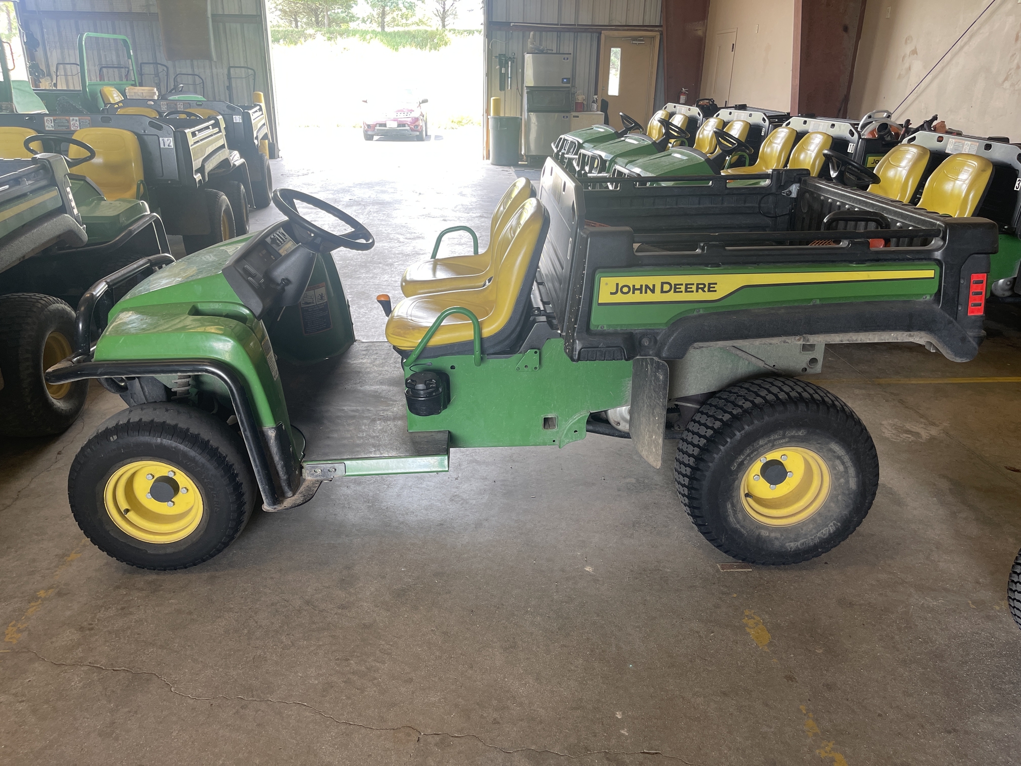 2021 John Deere Tx Turf Image 1