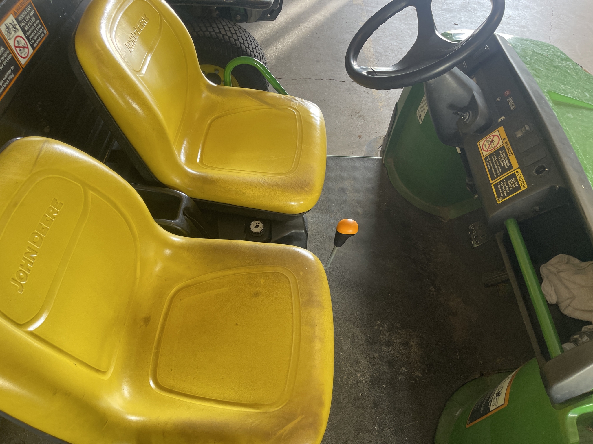 2021 John Deere Tx Turf Image 12