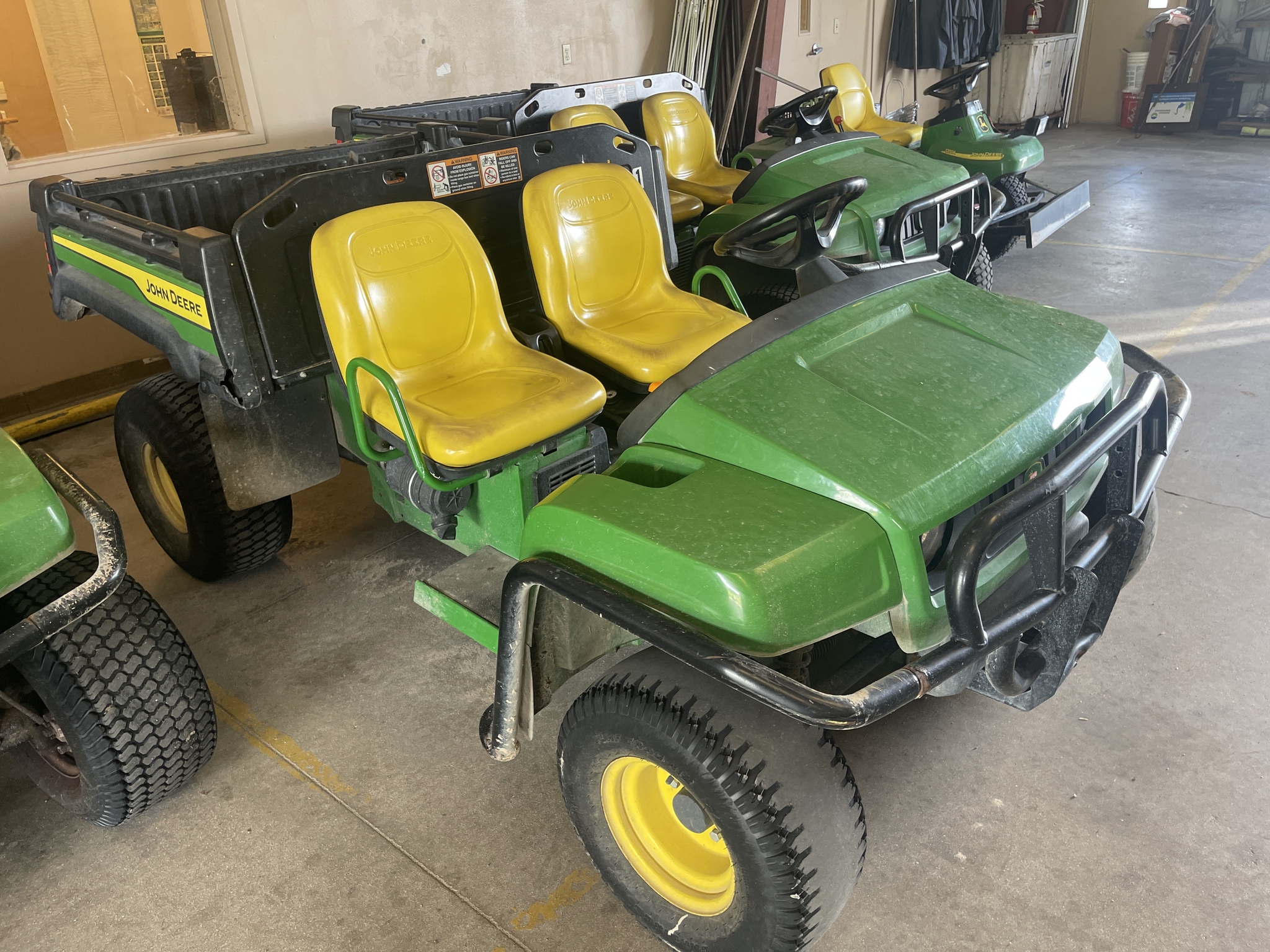 2021 John Deere Tx Turf Image 5