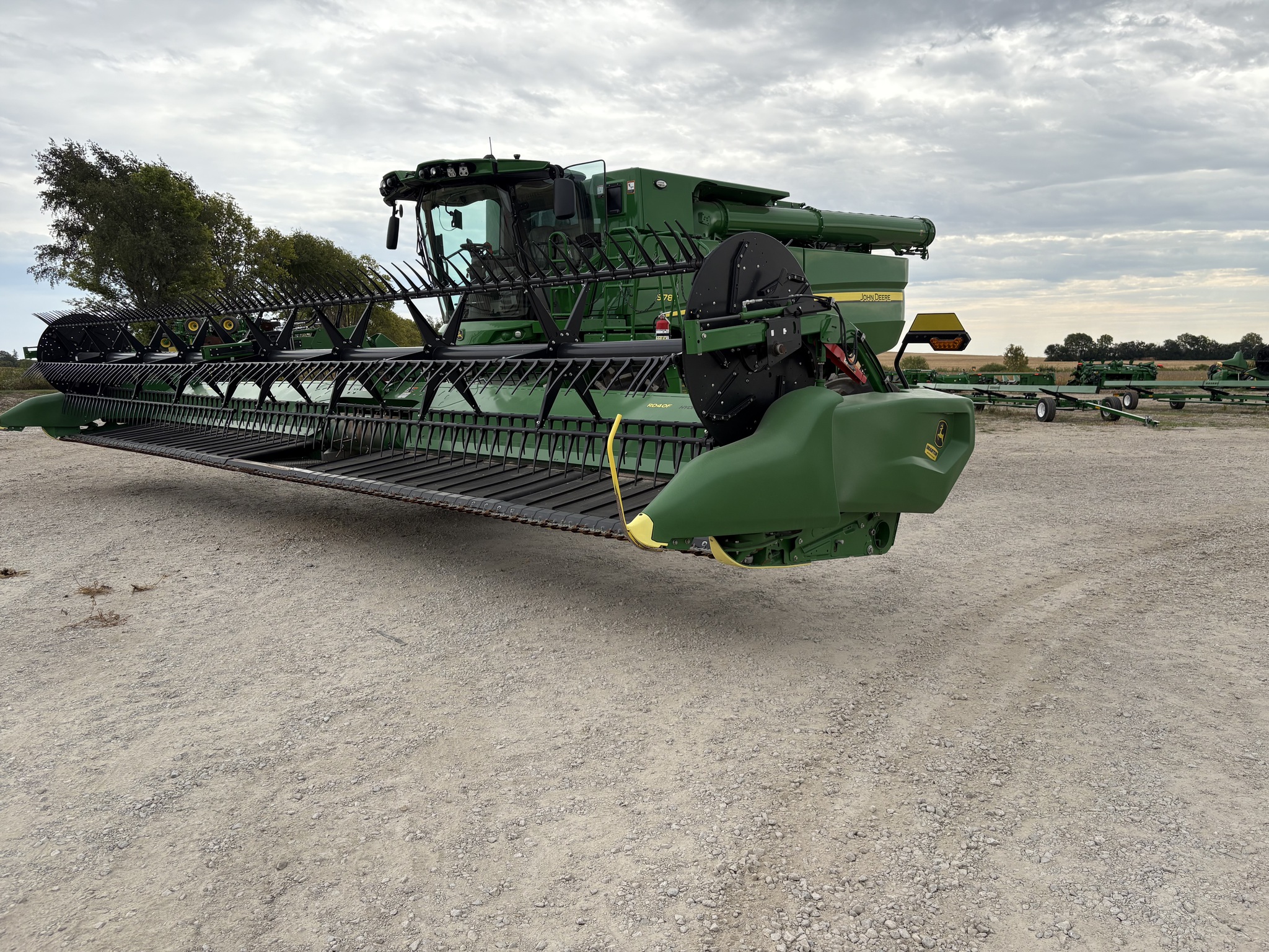 2022 John Deere RD40F at Heritage Tractor in Kewanee, IL