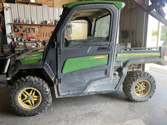 Photo of 2019 John Deere XUV 835R