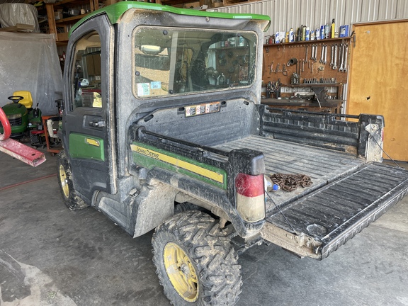 Photo of 2019 John Deere XUV 835R