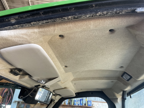 Photo of 2019 John Deere XUV 835R