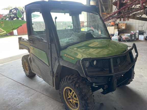 Photo of 2019 John Deere XUV 835R