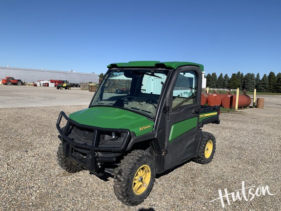 Photo of 2019 John Deere XUV 835R