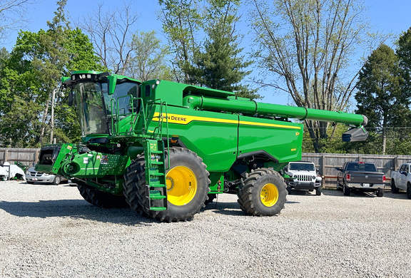 2025 John-Deere S7 800