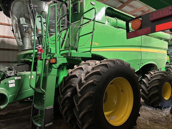 Photo of 2023 John Deere S770