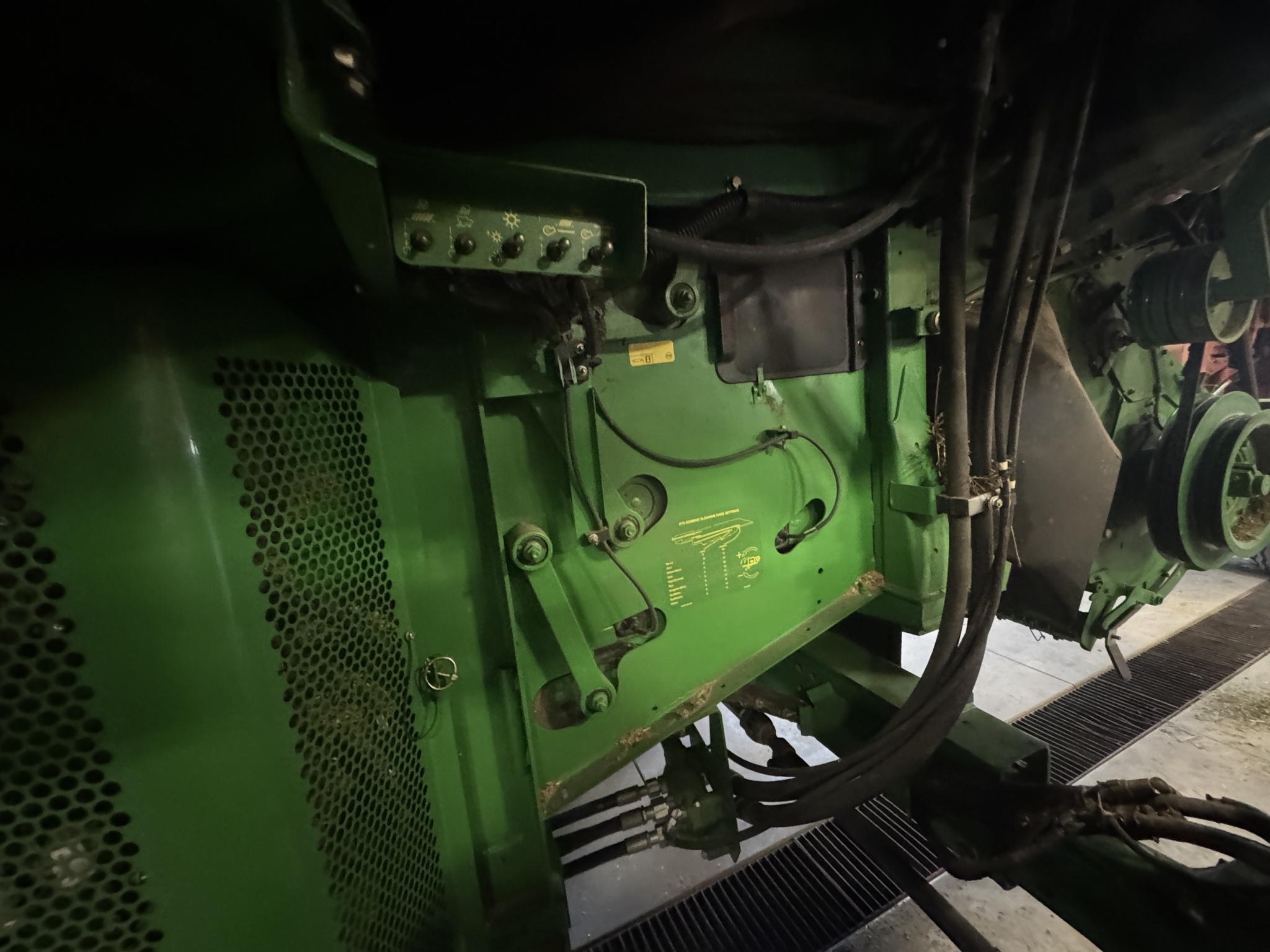 2011 John Deere 9770 STS Image 14
