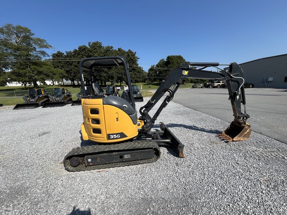 2022 John Deere 35G-1