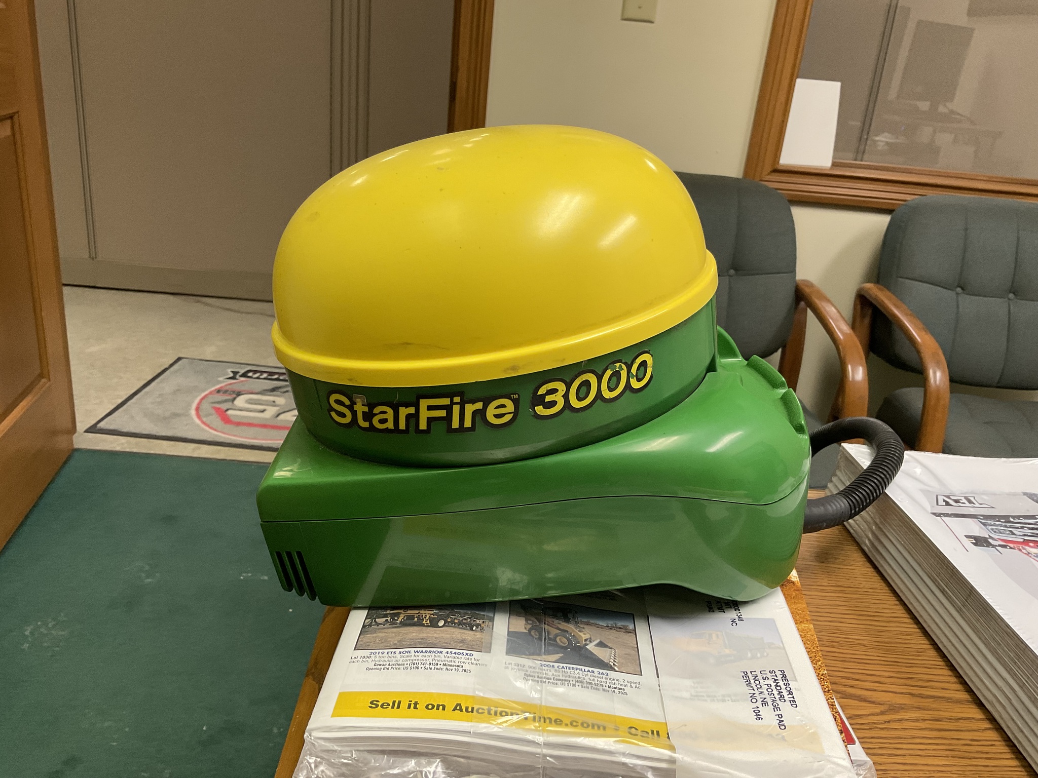 2010 John Deere 3000 Image 2