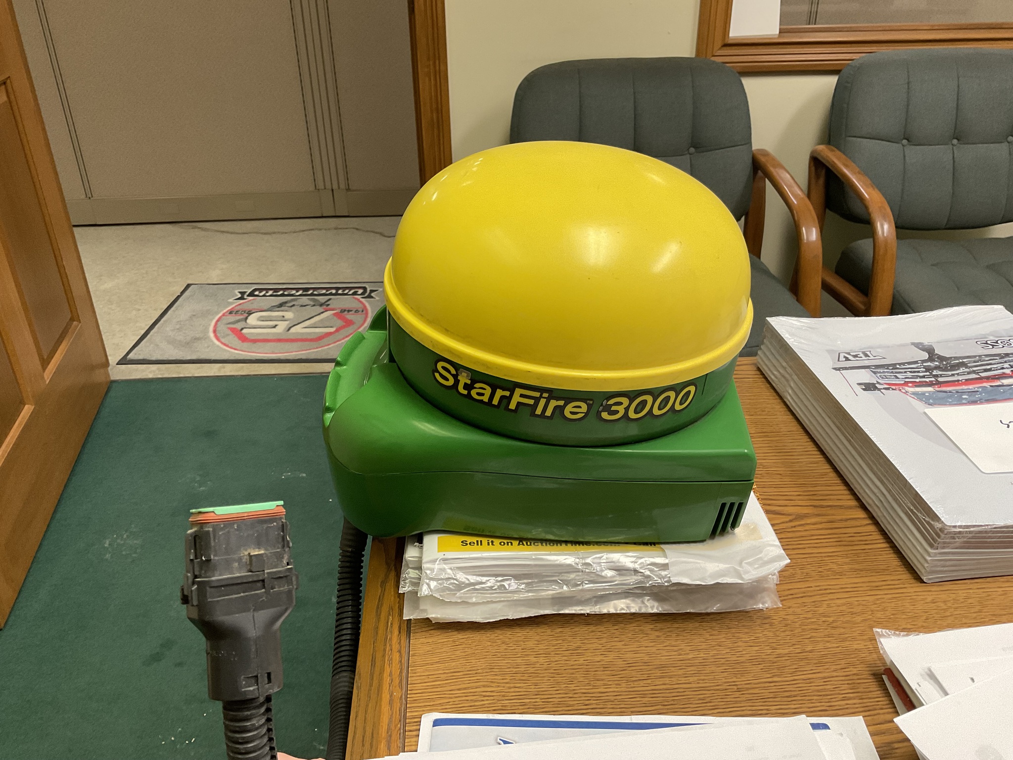 2010 John Deere 3000 Image 1