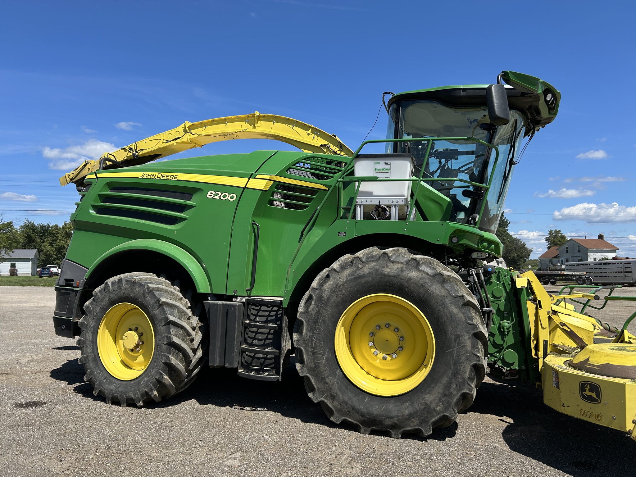 2016 John Deere 8200 Image 1