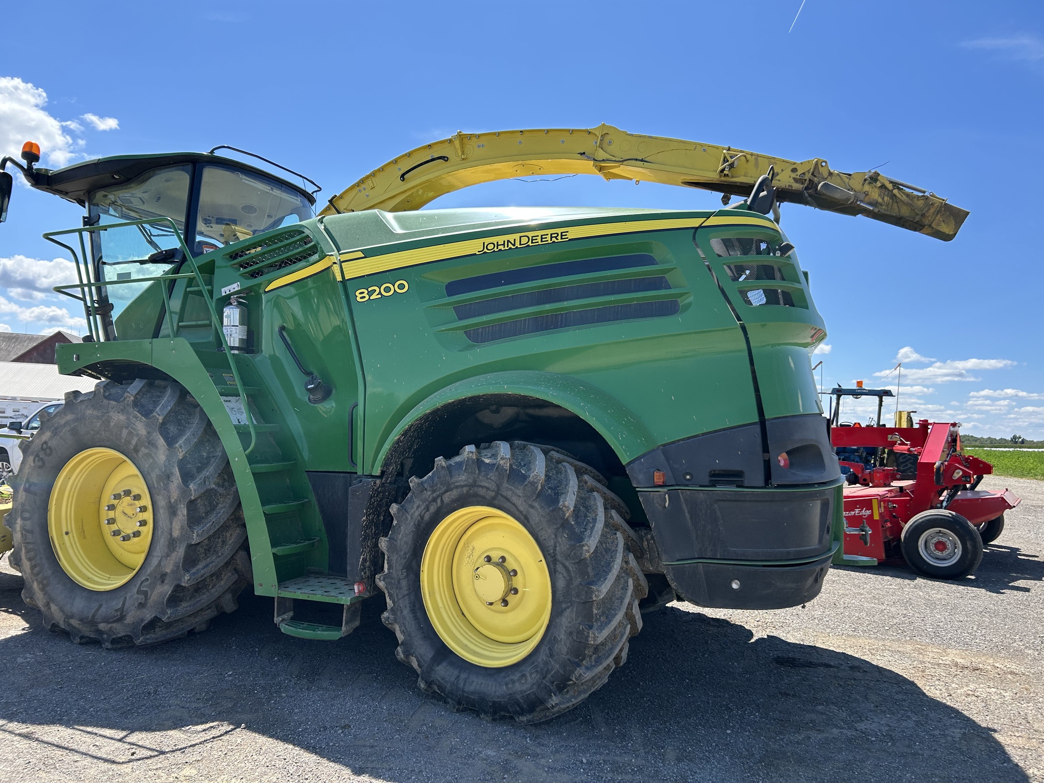2016 John Deere 8200 Image 2