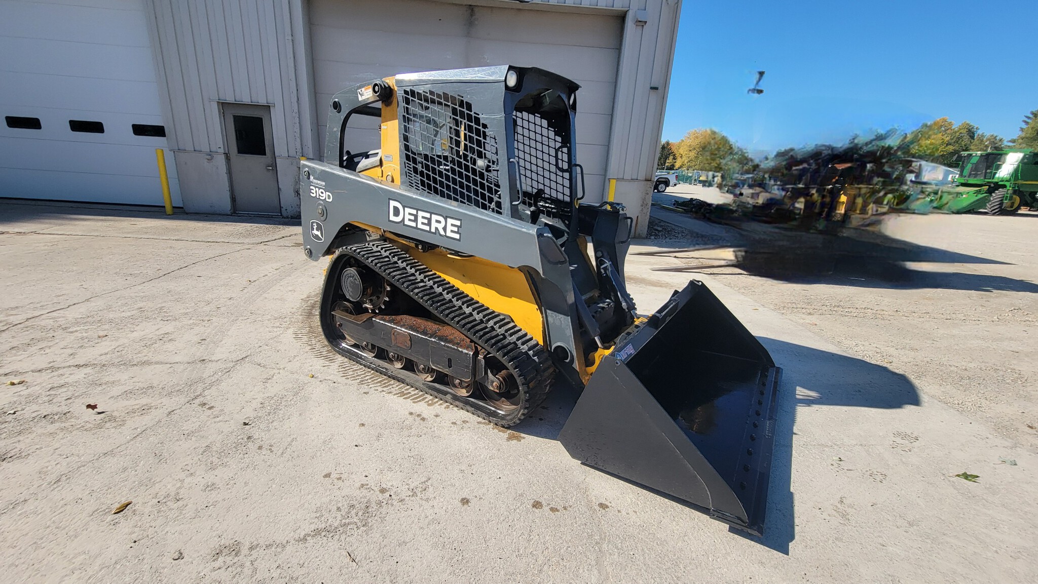 2013 John Deere 319D Image 10