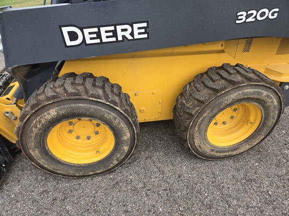 2023 John Deere 320G