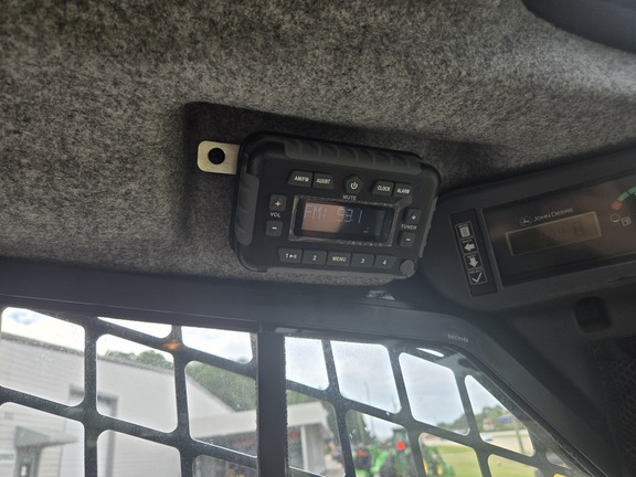 2023 John Deere 320G