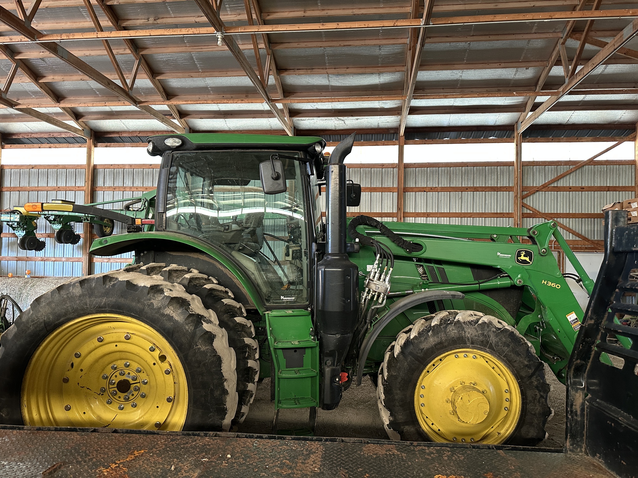 2017 John Deere 6175R Image 2