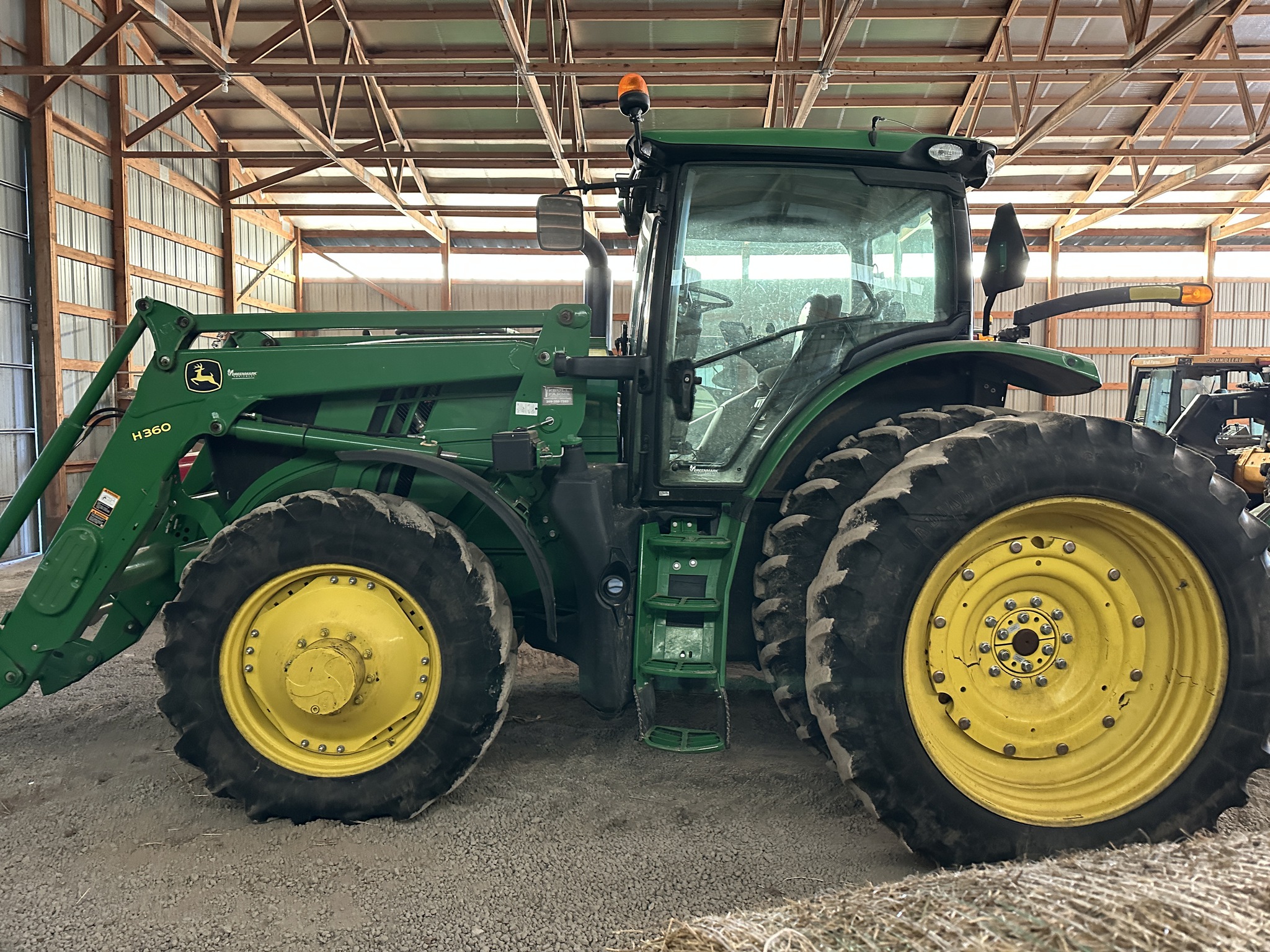 2017 John Deere 6175R Image 6