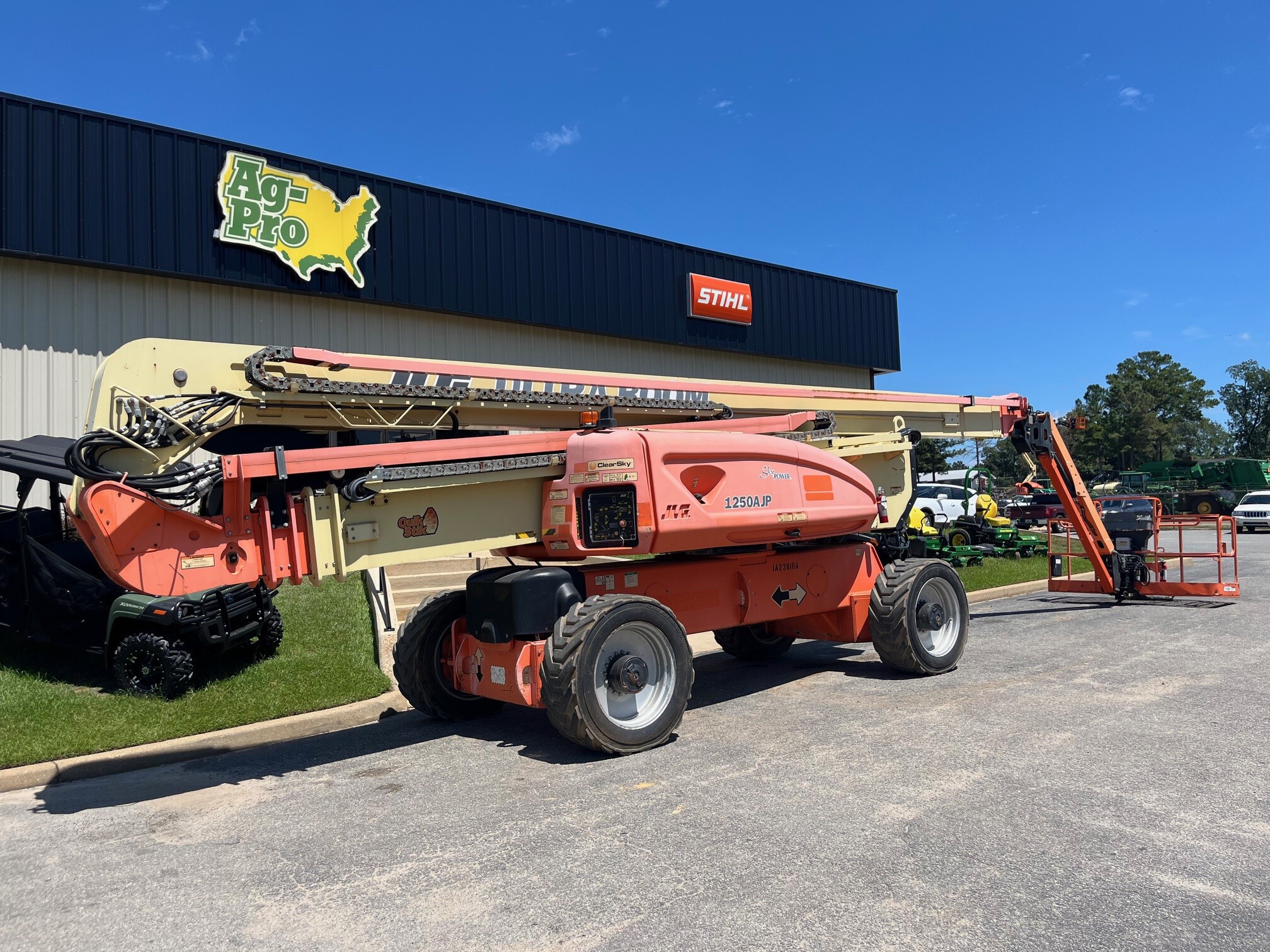 2017 JLG 1250AJP Image 2