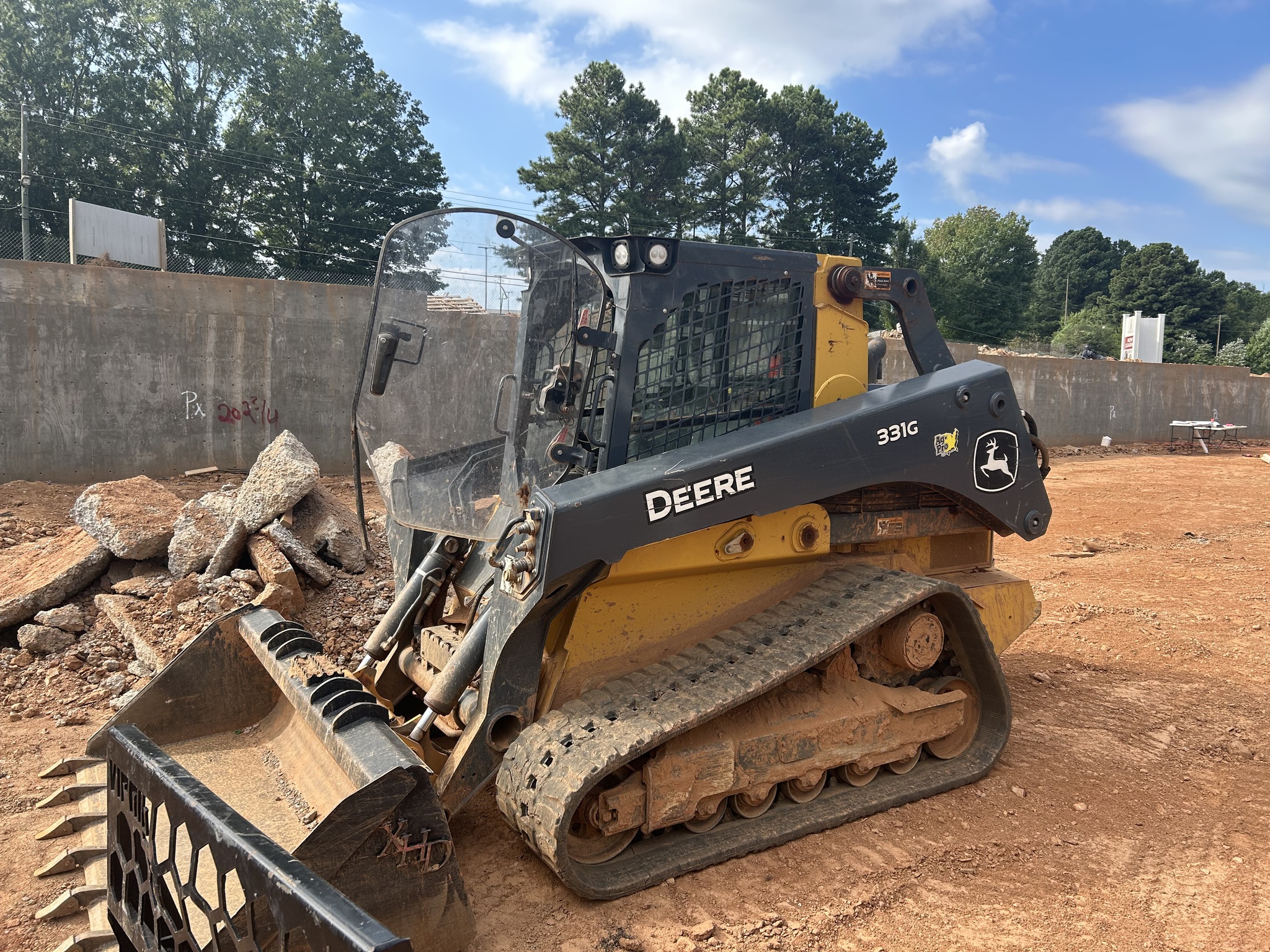 2022 John Deere 331G Image 1