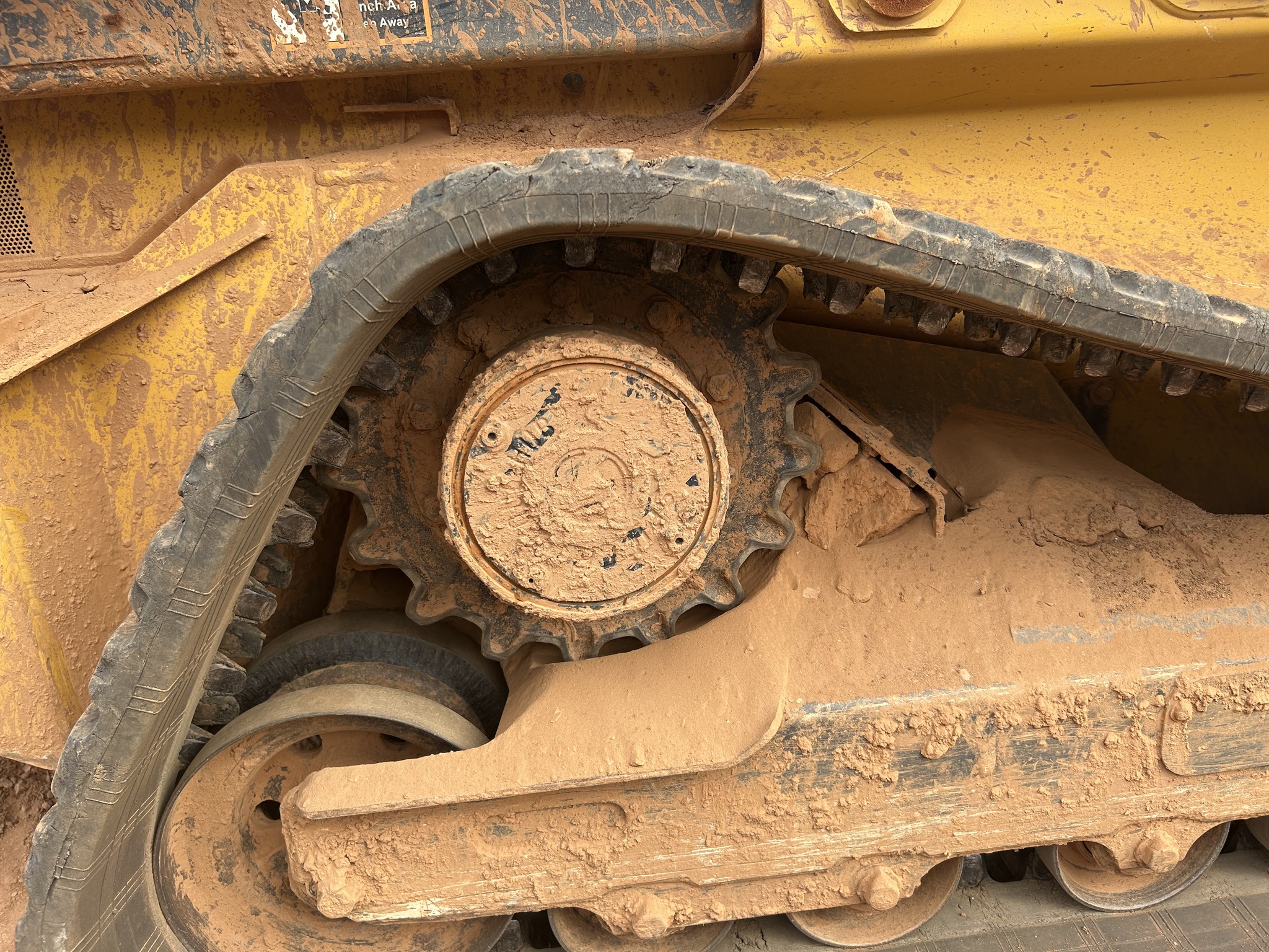 2022 John Deere 331G Image 8