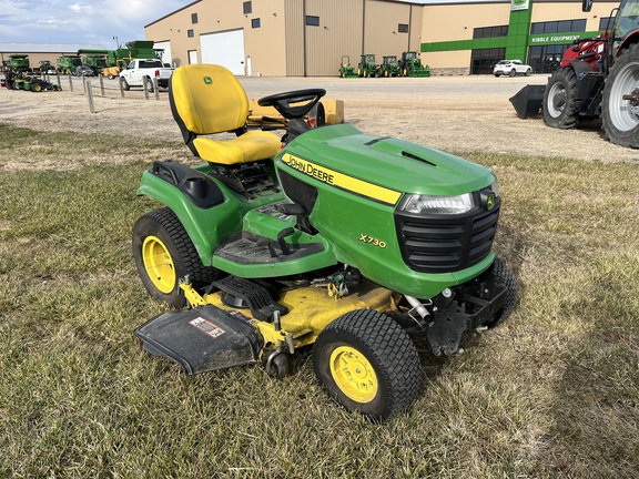 2022 John Deere X730 - Photo3