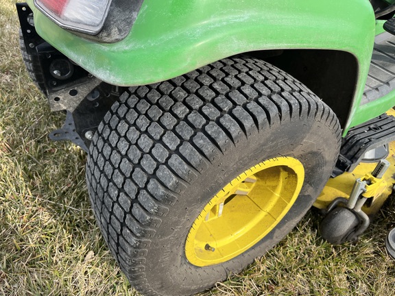 2022 John Deere X730 - Photo14