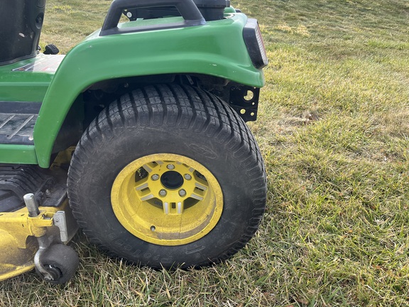 2022 John Deere X730 - Photo15