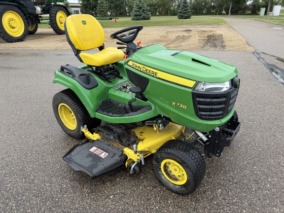  John Deere X730