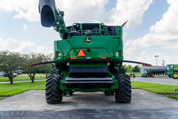 Used 2023 John Deere X9 1000 Combines at Koenig Equipment in Anna, OH - Photo3