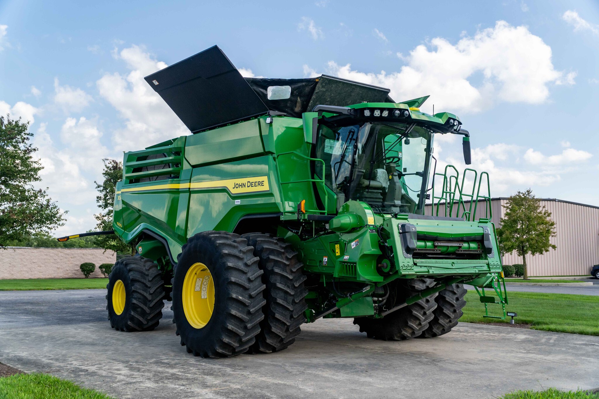Used 2023 John Deere X9 1000 Combines at Koenig Equipment in Anna, OH - PhotoXL6