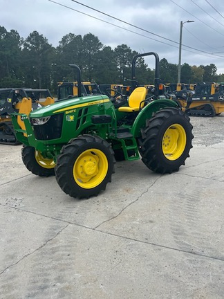  John Deere 5067E