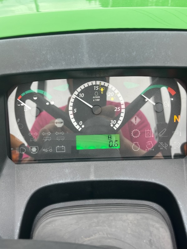 John Deere 5067E Image 6
