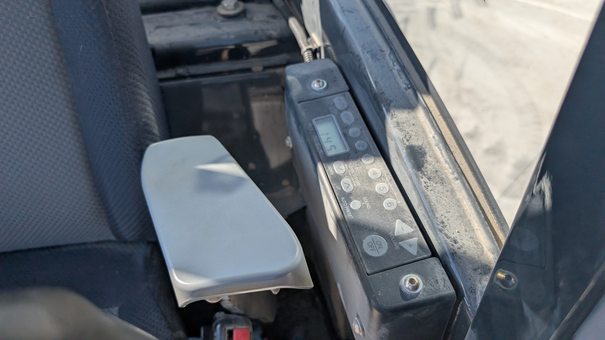 2021 John Deere 60G Image 10