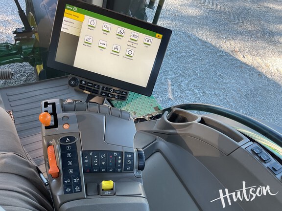 Photo of 2025 John Deere 8R 230