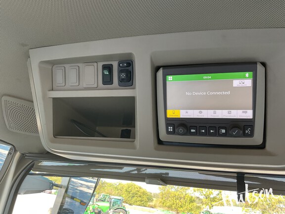 Photo of 2025 John Deere 8R 230