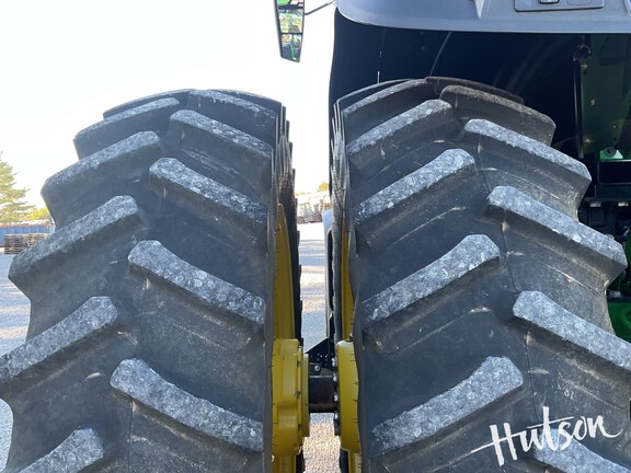 Photo of 2025 John Deere 8R 230