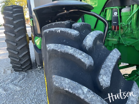 Photo of 2025 John Deere 8R 230