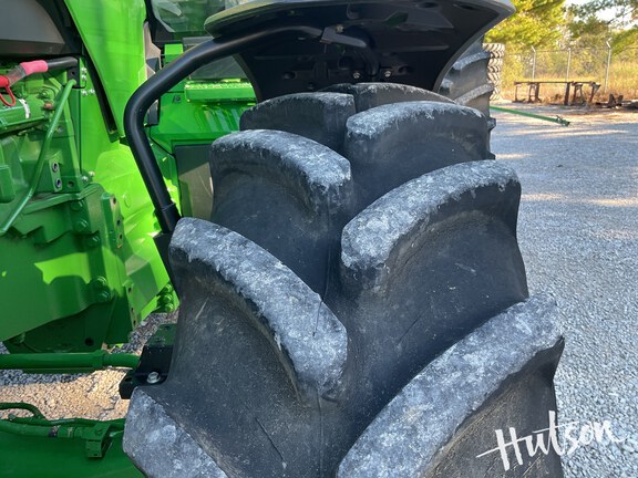 Photo of 2025 John Deere 8R 230